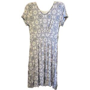 NWOT Croft & Barrow blue, black, and white short sleeve dress size small